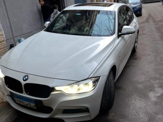 BMW320i SPORT