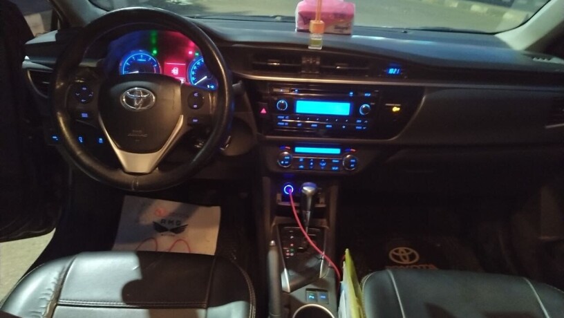 toyota-korola-2015-big-6