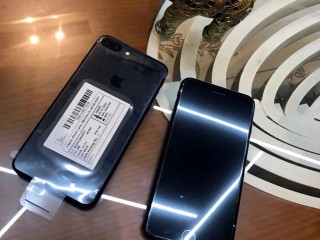 Iphone 7plus 256gb بسعر جبار
